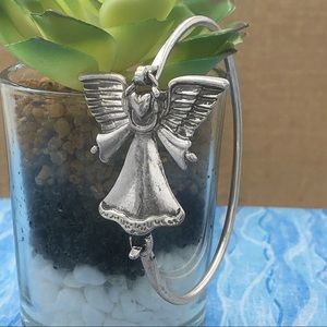 🌼 Angel Silver Bangle Bracelet